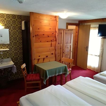 Hotel Garni Alpenrose Ischgl Zewnętrze zdjęcie
